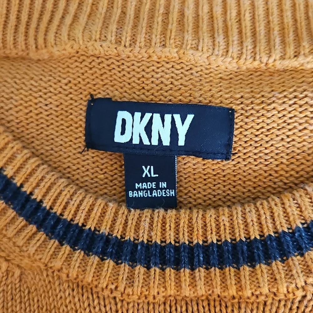 DKNY Men's Orange and Black Sweater - XL